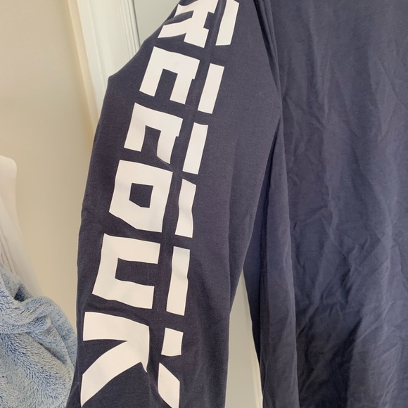 Reebok navy long sleeve - Picture 2 of 7